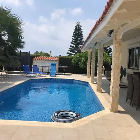 Villa Maria Three Bedroom Coral Bay