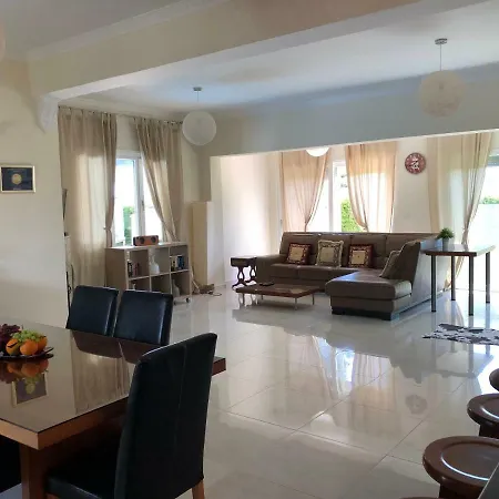 Maria Three Bedroom * Coral Bay